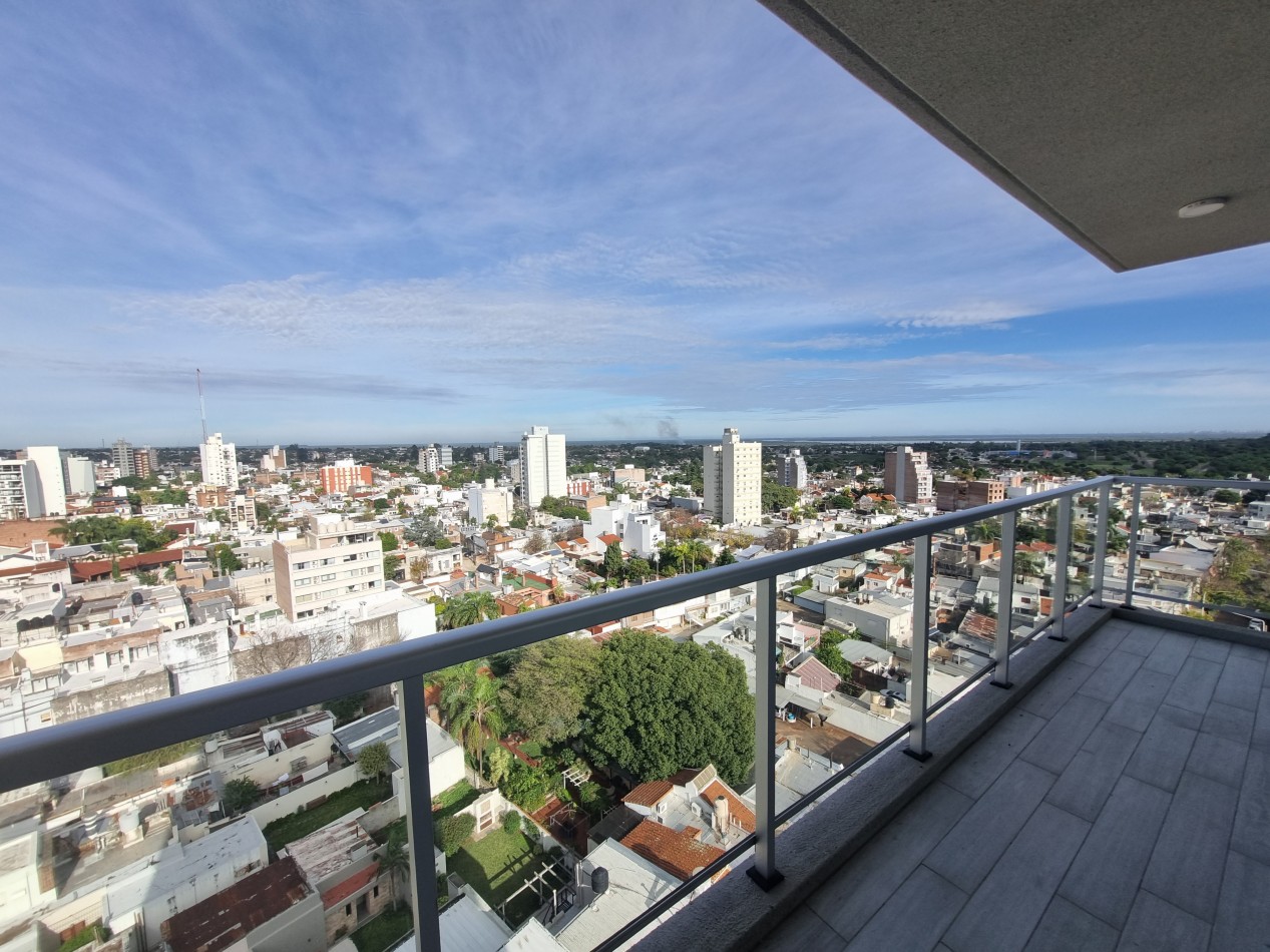 VENTA HERMOSO SEMI PISO DE 3 DORM ZONA PARQUE !!! 