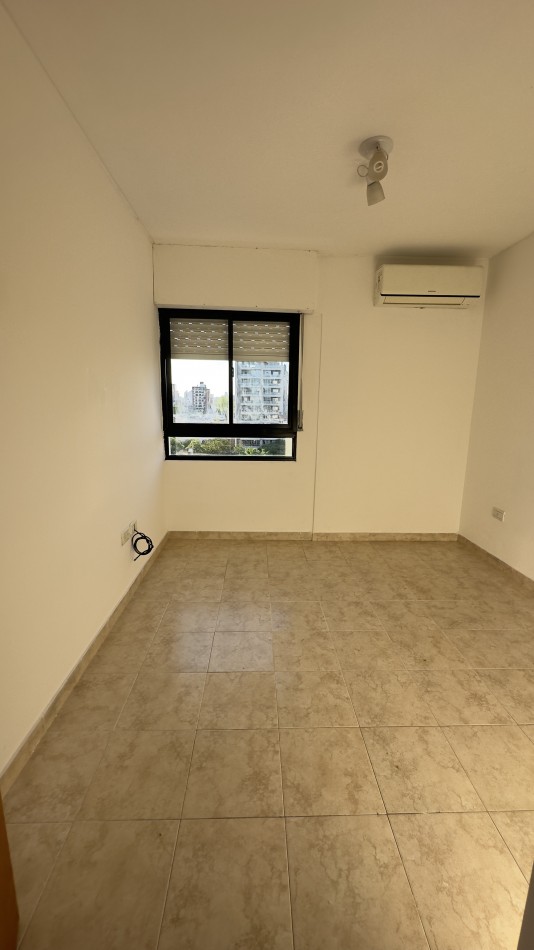 EN VENTA DPTO 1 DORM CON COCHERA / ZONA BOULEVARES !!!