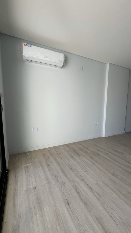 EN VENTA DPTO DE 1 DORM - ZONA PARQUE