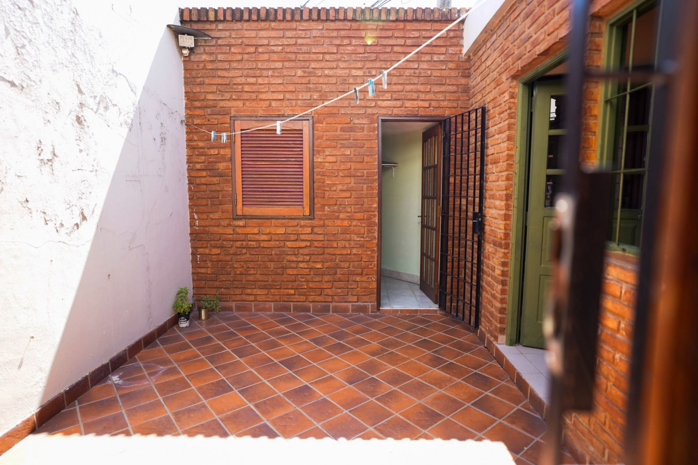 EN VENTA CASA DE 2 DORM - ZONA SUR !!! 