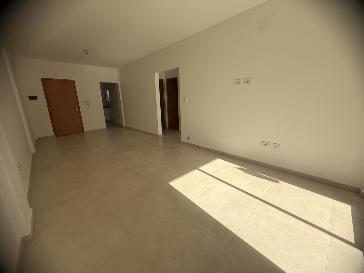 VENTA HERMOSO DPTO DE 2 DORM CON COCHERA-ZONA BOULEVARES !!!