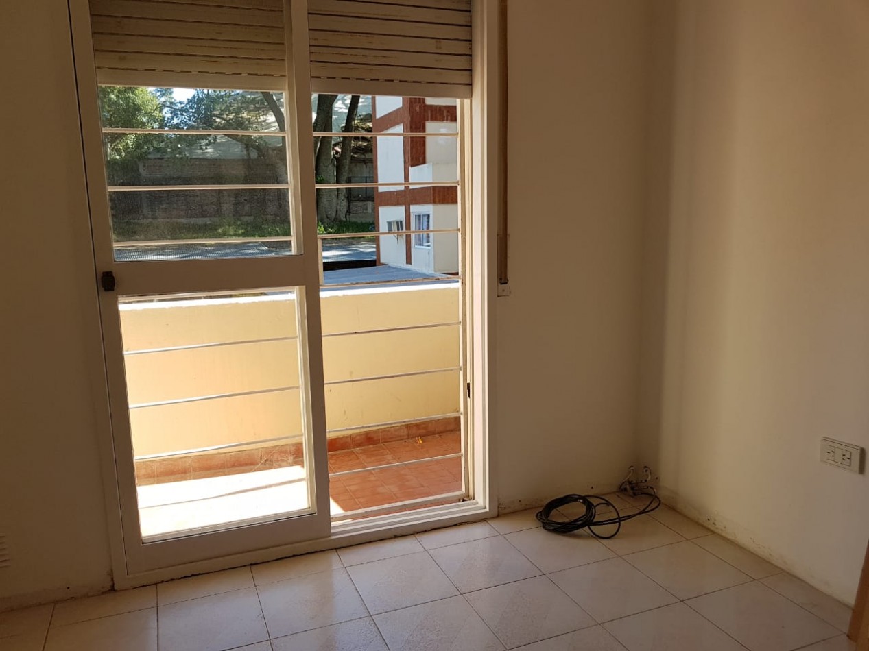 EN VENTA DEPARTAMENTO ZONA PARQUE