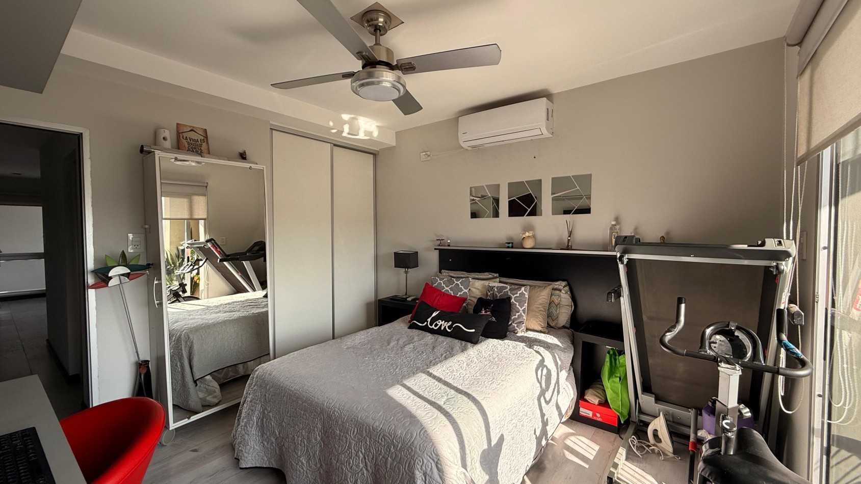 EN VENTA MODERNO DPTO 1 DORMIMTORIO - ZONA CENTRO