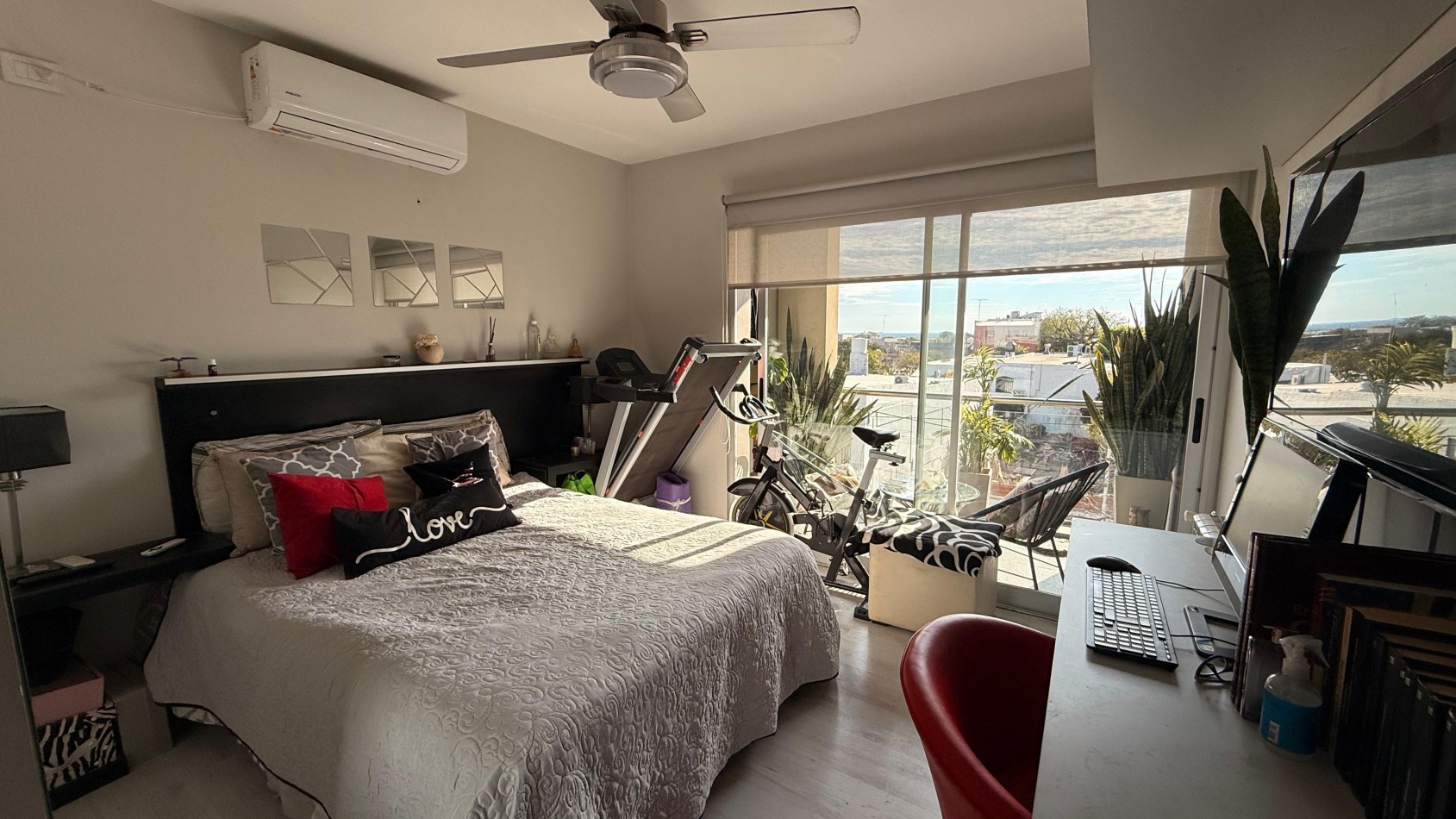 EN VENTA MODERNO DPTO 1 DORMIMTORIO - ZONA CENTRO