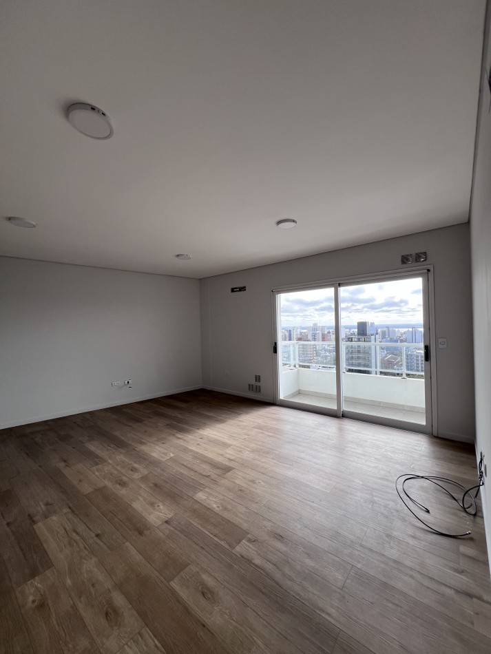 VENTA DEPARTAMENTO DE CATEGORIA - 2 DORMITORIO - ZONA CENTRO!!!