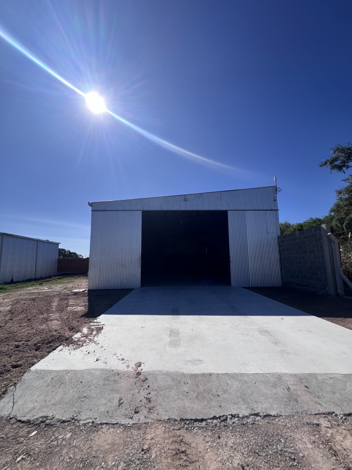 VENTA DE DOS GALPONES ZONA LEBENSOHN