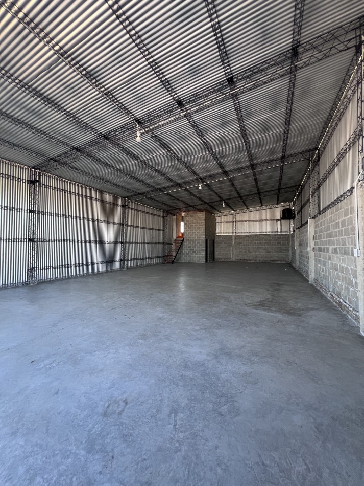 VENTA DE DOS GALPONES ZONA LEBENSOHN