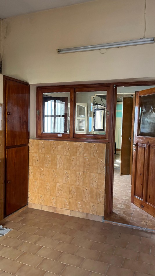 EN VENTA CASA  A REFACCIONAR - S/ AV. DE LAS AMERICAS !!!