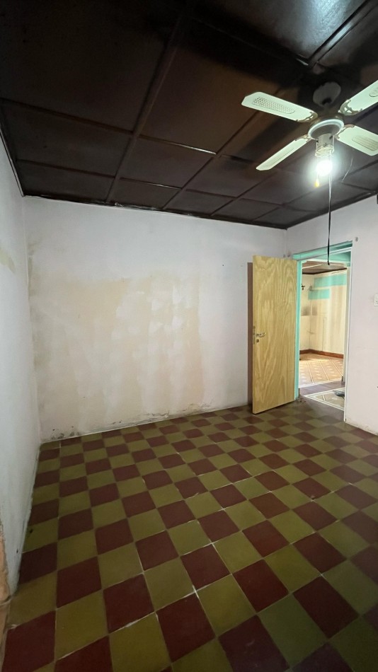 EN VENTA CASA  A REFACCIONAR - S/ AV. DE LAS AMERICAS !!!
