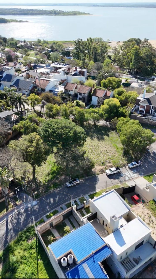 EN VENTA TERRENO IDEAL INVERSION - ZONA THOMPSON