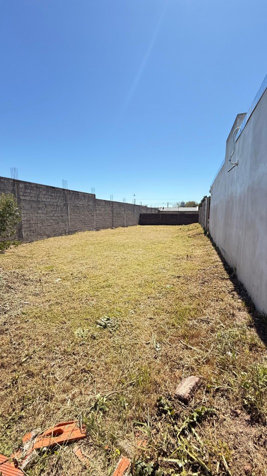 EN VENTA TERRENO ZONA CHURRUARIN Y CIRCUNVALACION