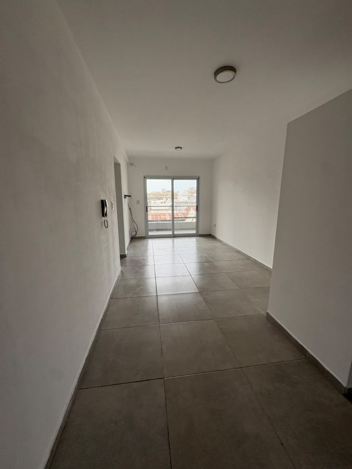 EN VENTA DPTO 1 DORMITORIO - ZONA CENTRO