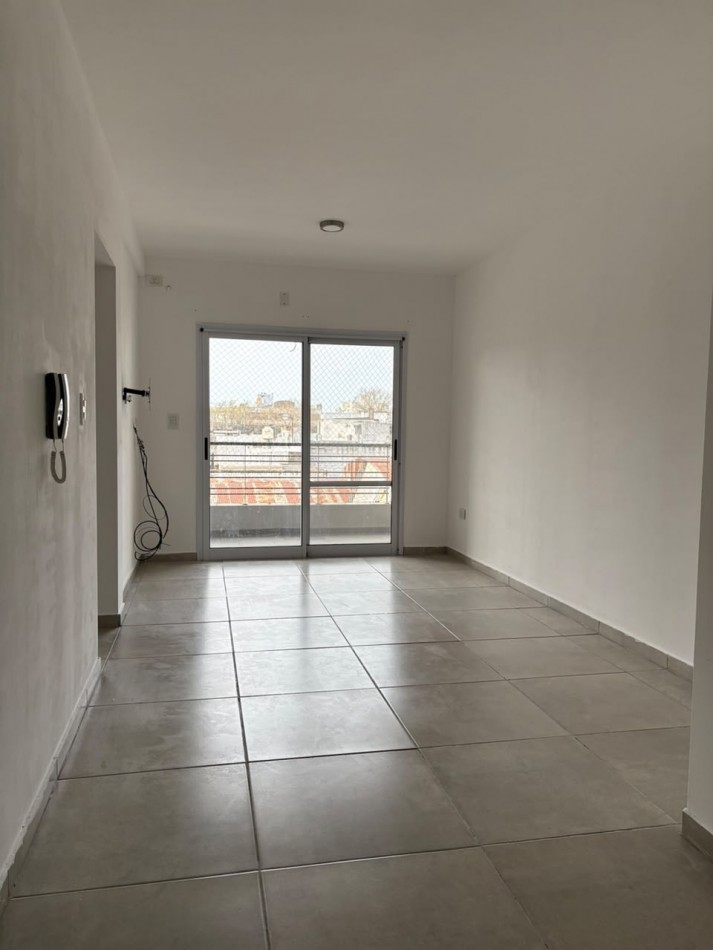 EN VENTA DPTO 1 DORMITORIO - ZONA CENTRO
