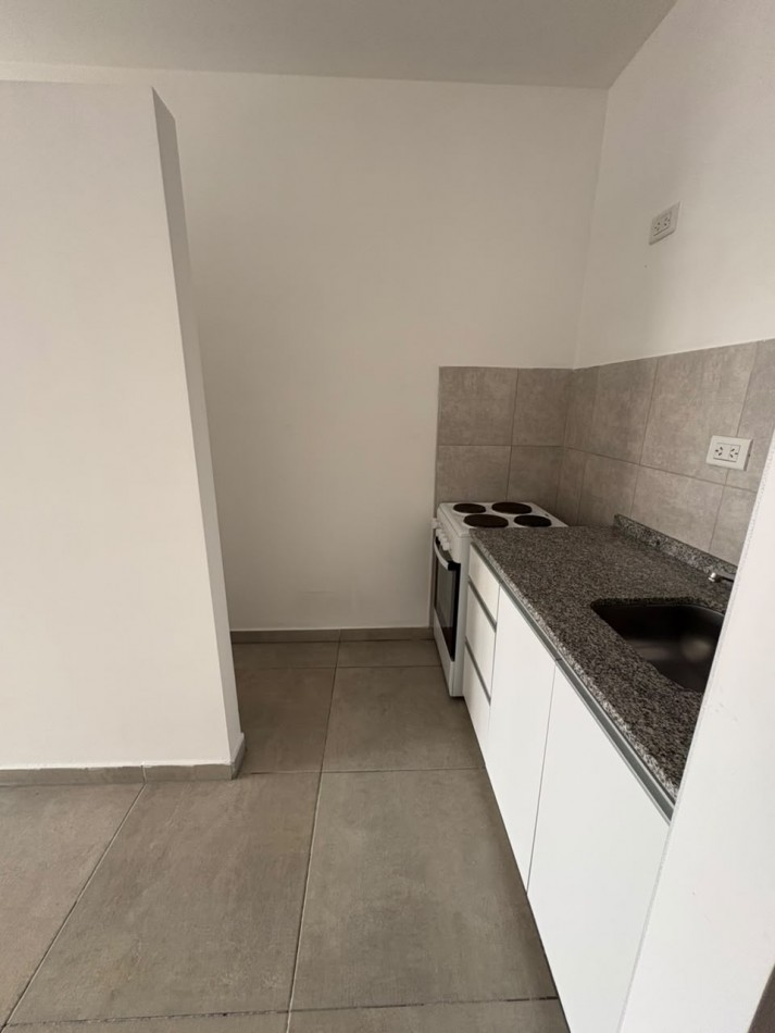 EN VENTA DPTO 1 DORMITORIO - ZONA CENTRO