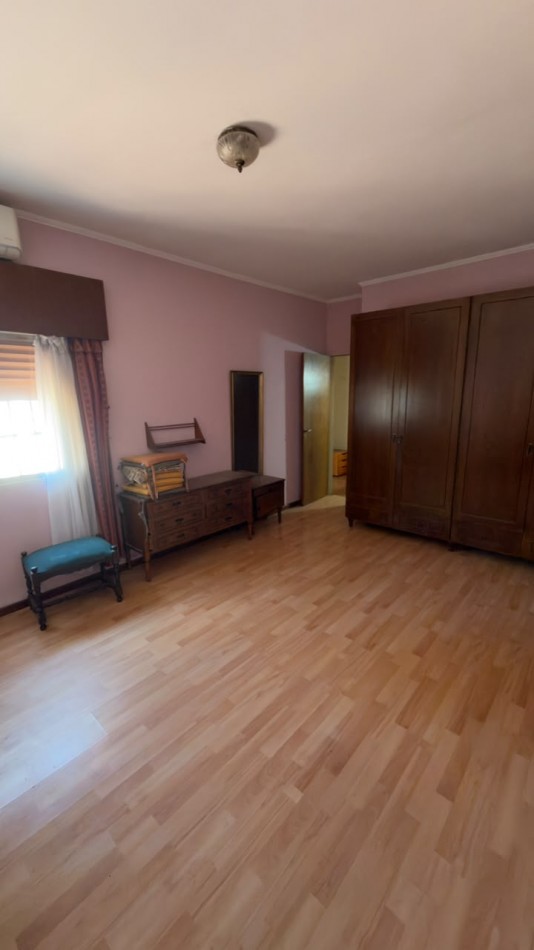 EN VENTA IMPORTANTE PROPIEDAD A REFACCIONAR - EXCELENTE UBICACION Y GRAN POTENCIAL