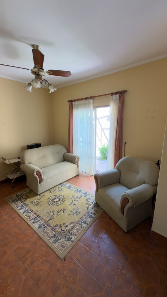 EN VENTA IMPORTANTE PROPIEDAD A REFACCIONAR - EXCELENTE UBICACION Y GRAN POTENCIAL