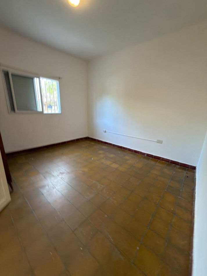 EN VENTA HERMOSA CASA - EXCELENTE ZONA