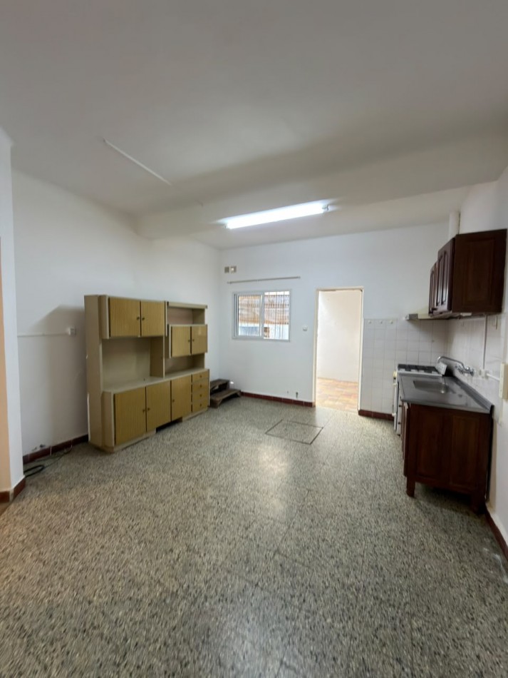 EN VENTA HERMOSA CASA - EXCELENTE ZONA