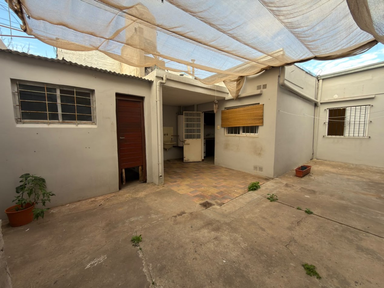 EN VENTA HERMOSA CASA - EXCELENTE ZONA