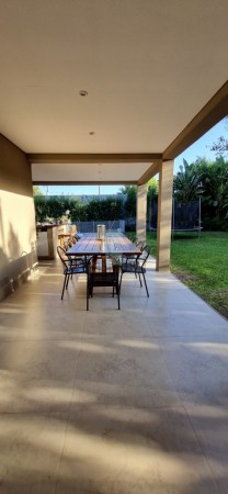 VENTA CASA DE CATEGORIA ZONA NORTE !!! 