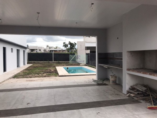 EN VENTA HERMOSA CASA QUINTA A ESTRENAR ! 