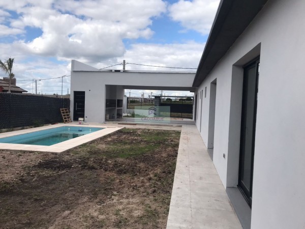 EN VENTA HERMOSA CASA QUINTA A ESTRENAR ! 