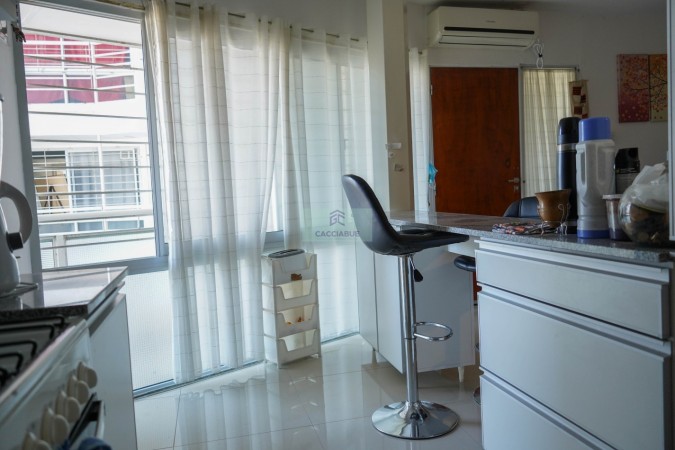 VENTA HERMOSO DPTO 2 DORM ZONA BOULEVARES !!!