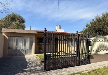 EN VENTA  CASA EN EXCELENTE ESTADO -  COMODIDAD Y FUNCIONALIDAD
