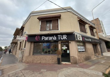 EN VENTA LOCAL COMERCIAL - EXCELENTE UBICACION EN ESQUINA CENTRICA