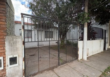 EN VENTA CASA A REFACCIONAR - OPORTUNIDAD DE INVERSION