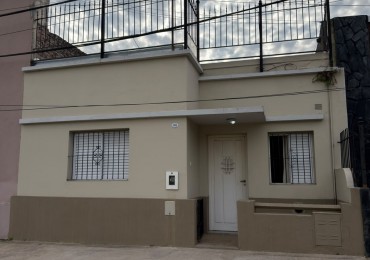EN VENTA HERMOSA CASA - EXCELENTE ZONA