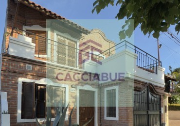 EN VENTA DUPLEX ZONA BLAS PARERA 